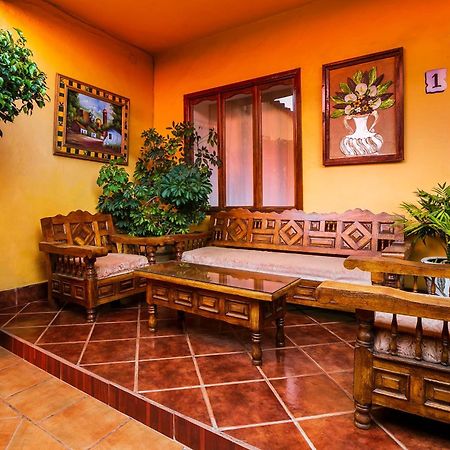 Oyo Posada De Los Angeles, Pátzcuaro Dış mekan fotoğraf