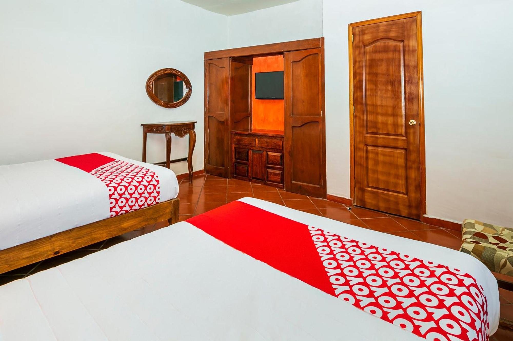 Oyo Posada De Los Angeles, Pátzcuaro Dış mekan fotoğraf